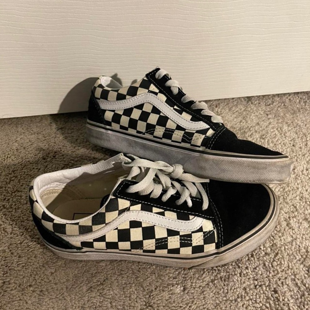 Checkered Vans🏁